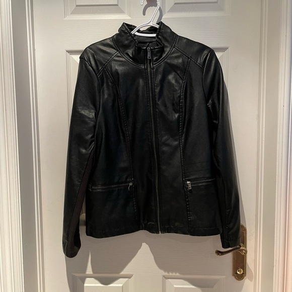 BNWOT women’s faux leather jacket - Picture 1 of 4